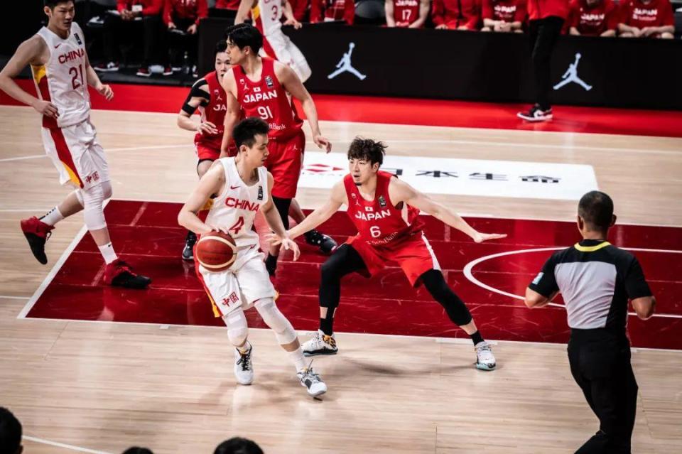 篮球模拟训练中的体能训练解决方案_1